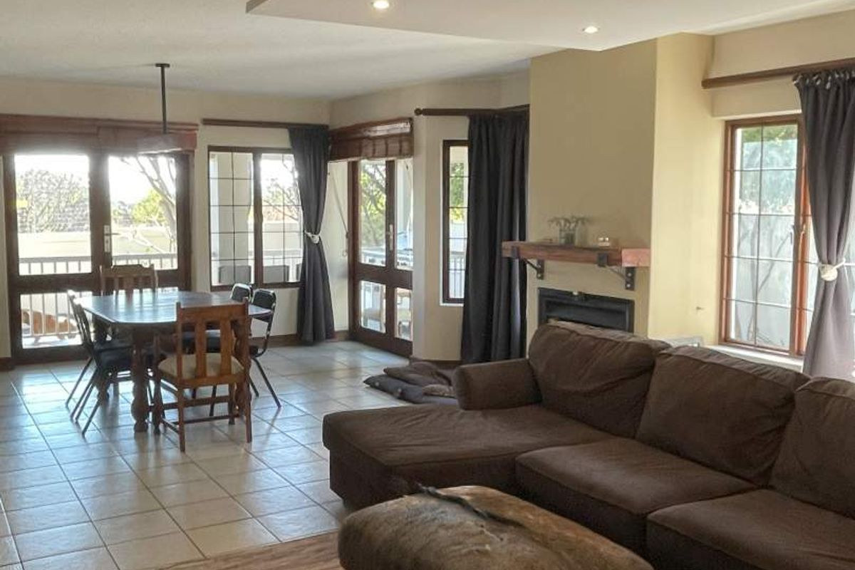 Family home - Owners relocating - Photo 3