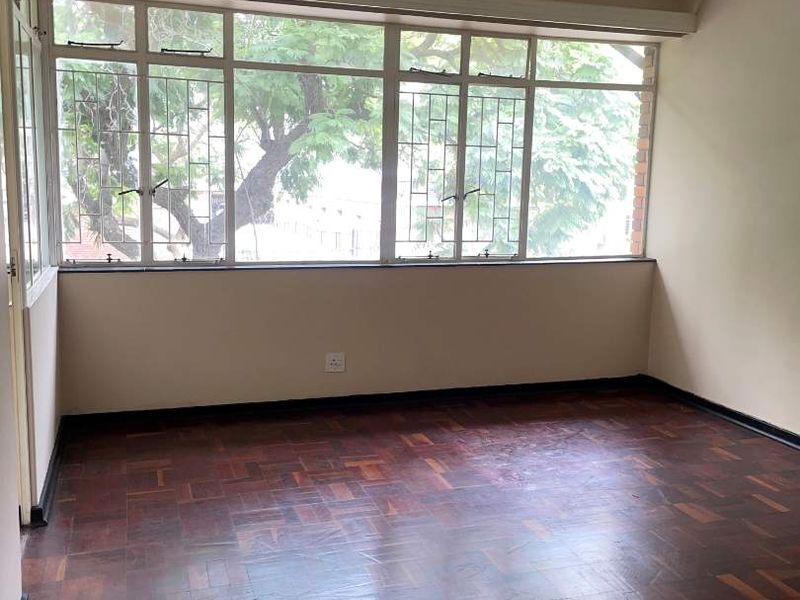 0.5-Bedroom Flat to Let – Thabazimbi, Sunnyside - Photo 5