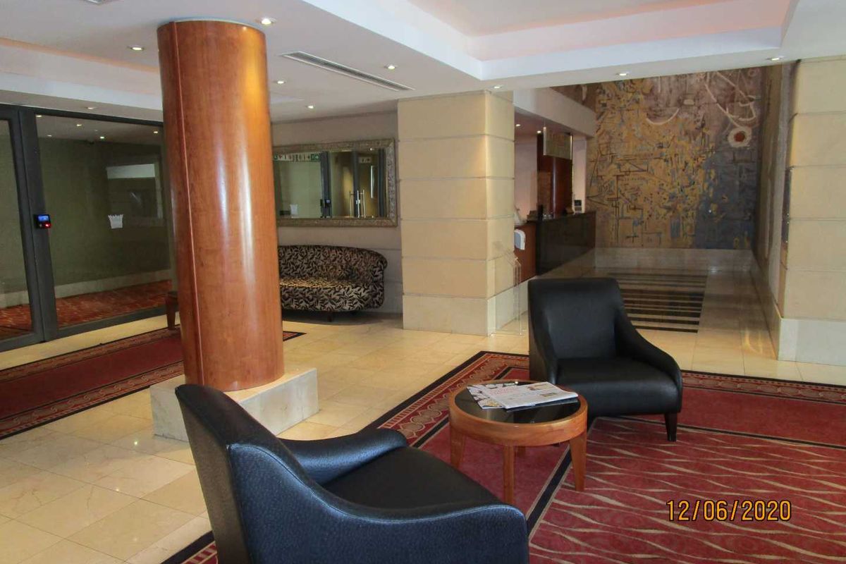 MAGNIFECENT 1 BED  APARTMENT IN THE ICONIC RAPHAEL FOR SALE - Photo 3