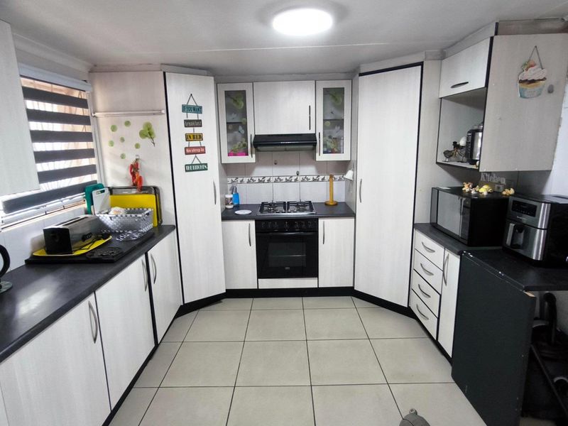 Space Galore! - Photo 5