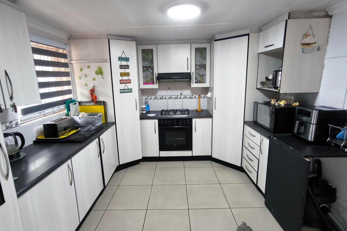 Space Galore! - Photo 5