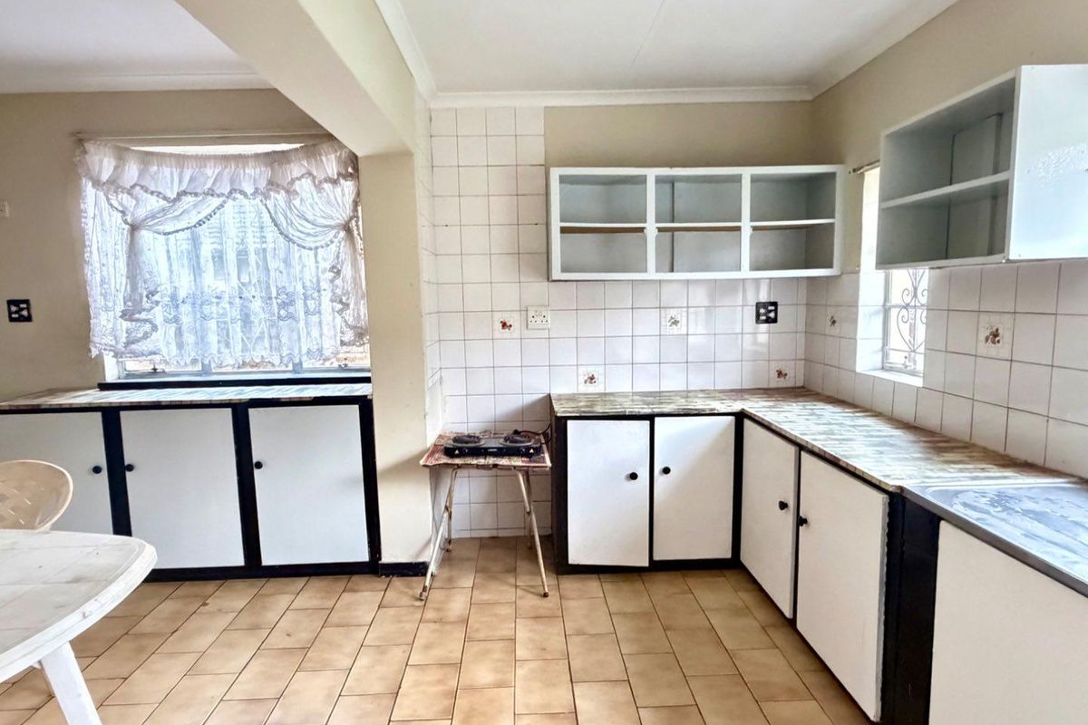 Dual Living Dream: Two Homes, Endless Possibilities! - Photo 4