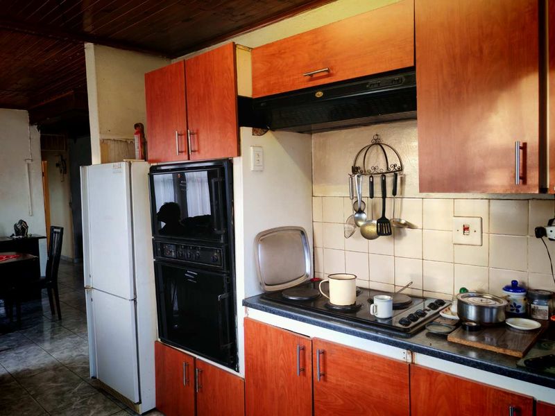 Dream Home Awaits: Perfect for Families or Rental Income! - Photo 5