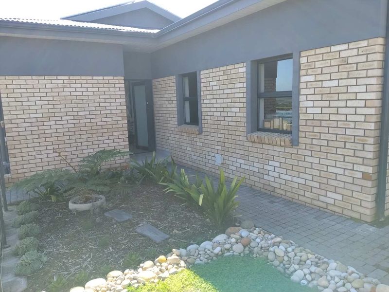 3 Bedroom Family home - Photo 2