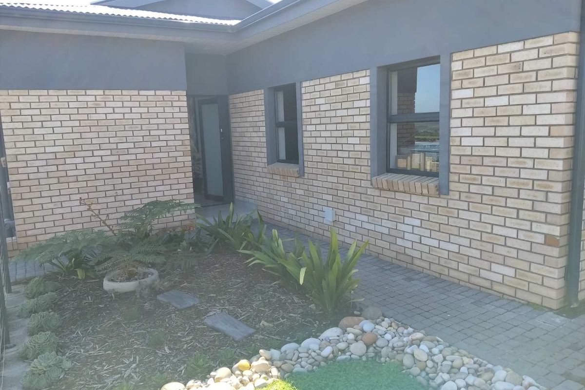 3 Bedroom Family home - Photo 2
