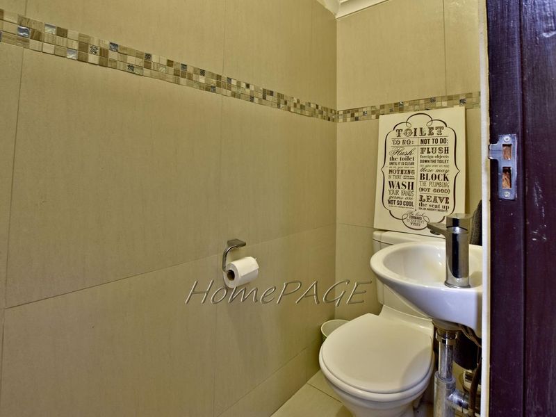 Hermes, Walvis Bay:  Very neat 3 Bedr Townhouse for sale - Photo 7