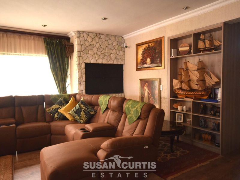 HOUSE WITH FLAT IN EXT 9, FOR SALE - Photo 8