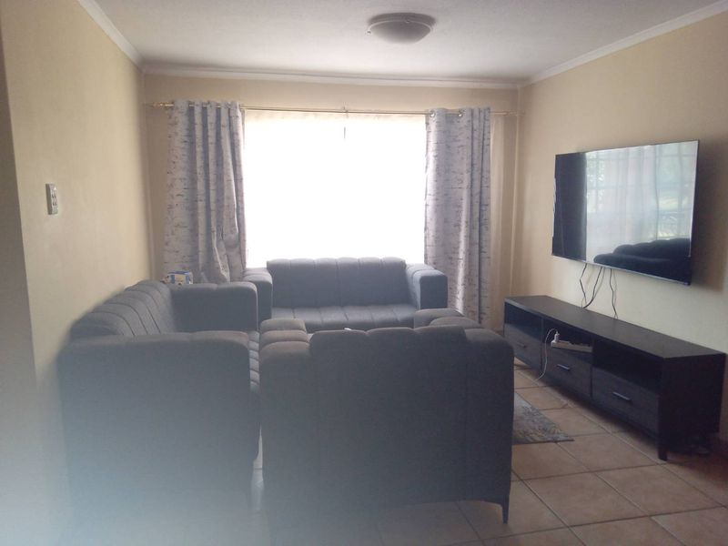 Apartment for Sale in Castleview Germiston - Photo 6