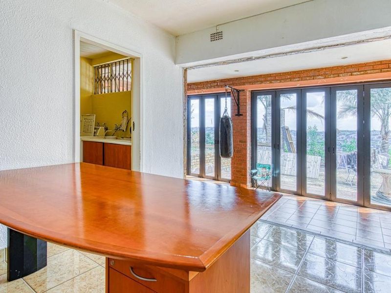 3 Bedroom House for Sale in Glenvista - Photo 10