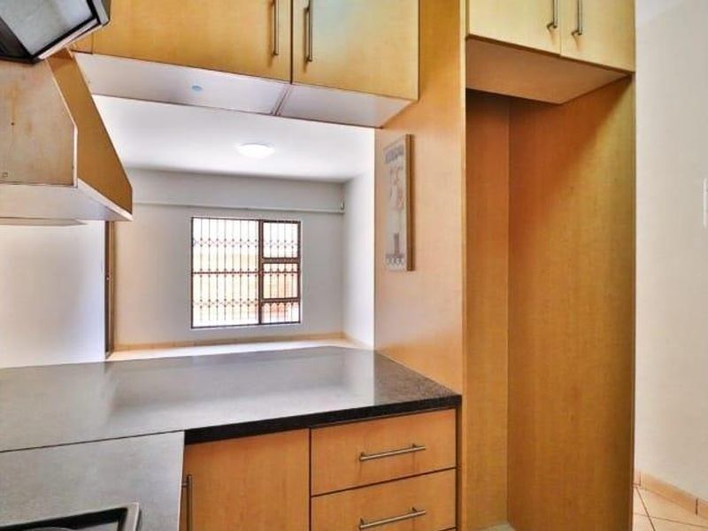 2 Bedroom Townhouse for Sale in Winchester Hills Johannesburg South - Photo 6