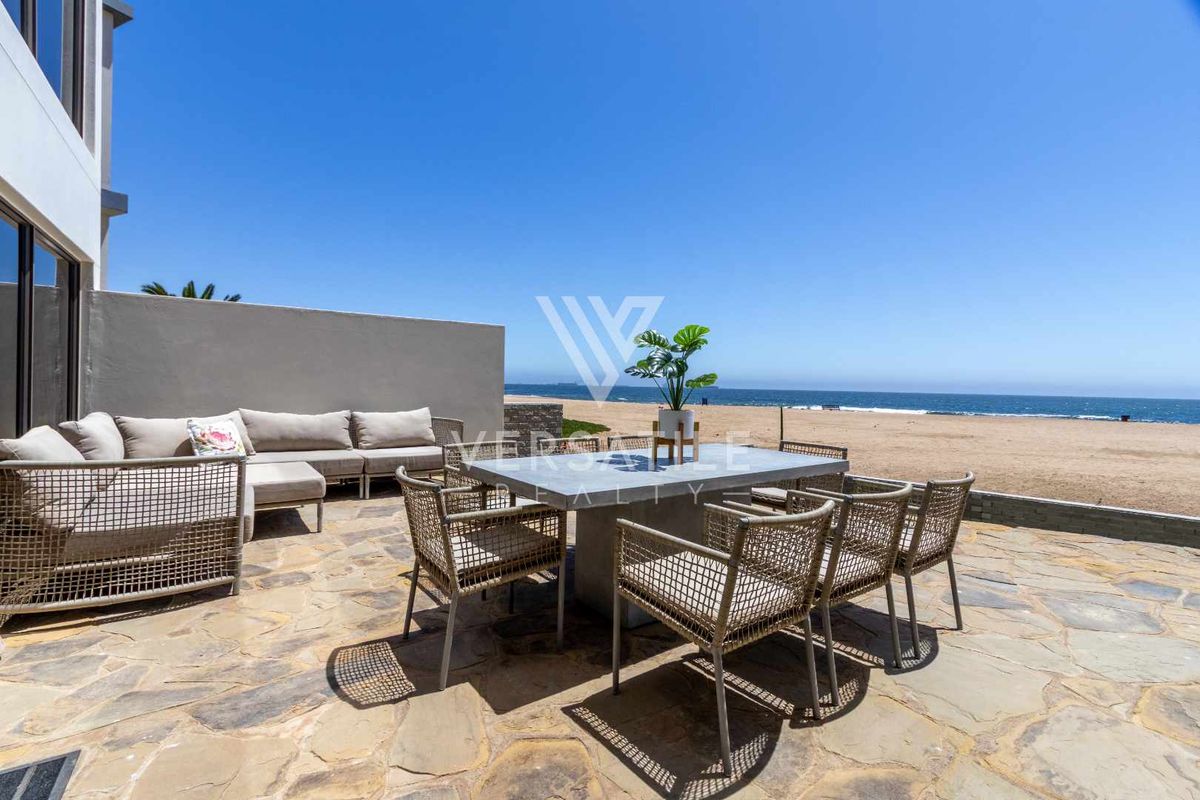 Beachfront House for Sale - Photo 3