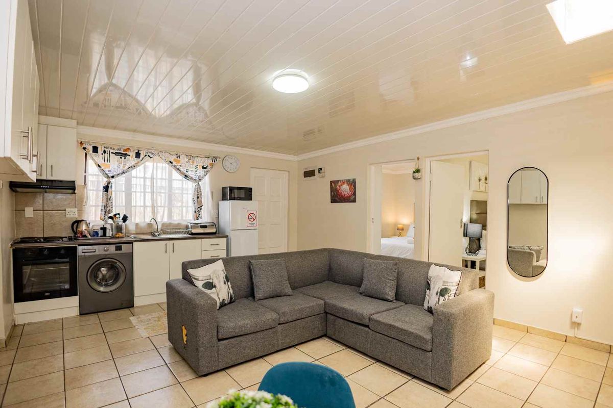 La Bella Vida Self Catering Apartments - Photo 2