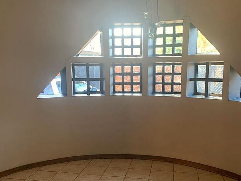 A Rare Kimberley Gem - Space, Water Security & Income Potential - Photo 8