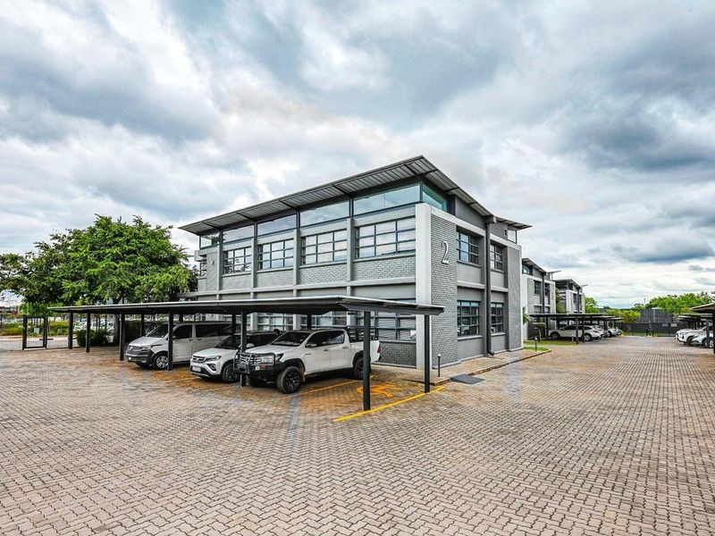 Upgrade Your HQ: Prime 230m2 
Fitted Modern Office Suite - Photo 4