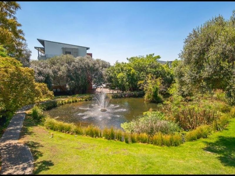 Modern 2 bedroom and 2 Baths apartment for Sale - Photo 3
