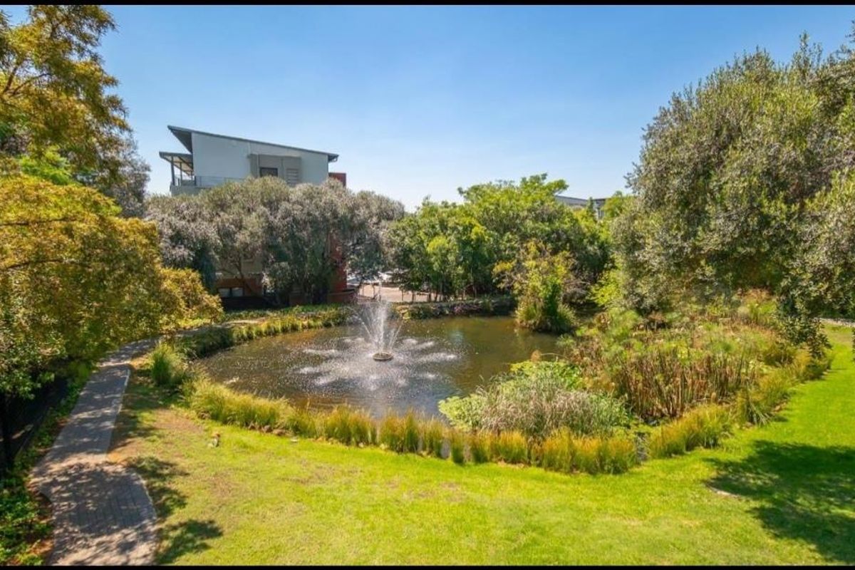 Modern 2 bedroom and 2 Baths apartment for Sale - Photo 3