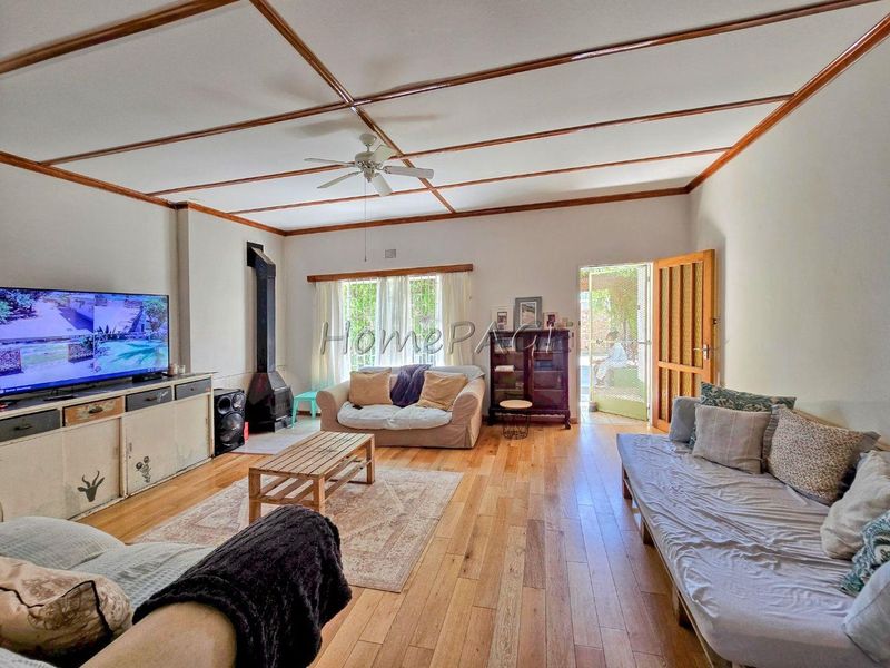 Omaruru:  Neat 3 Bedroom home is for Sale - Photo 6