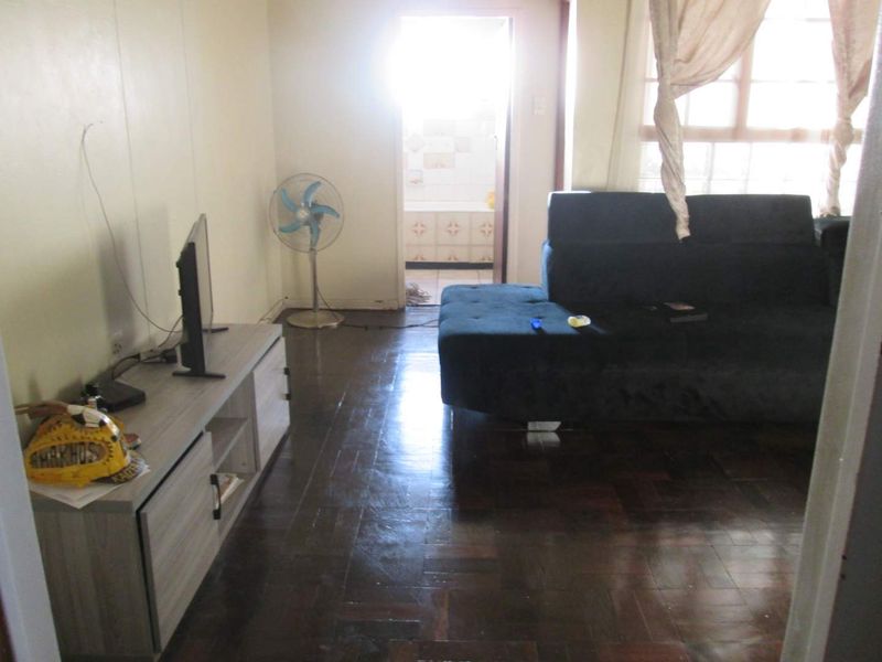 A VERY NEAT AND CLEAN BEAUTIFUL BACHELOR FLAT FOR SALE IN PRETORIA  CENTRAL - Photo 3