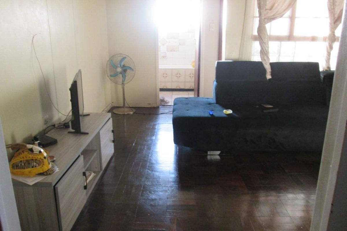 A VERY NEAT AND CLEAN BEAUTIFUL BACHELOR FLAT FOR SALE IN PRETORIA  CENTRAL - Photo 3