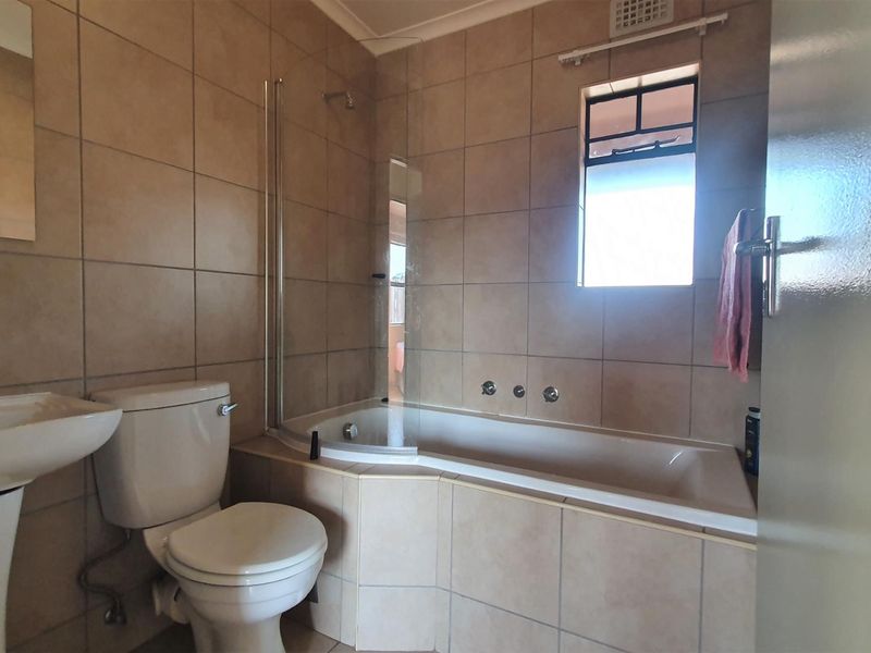 Affordable 2-Bedroom Apartment in Route 82 Village 3 – Convenience at Your Doorstep - Photo 9