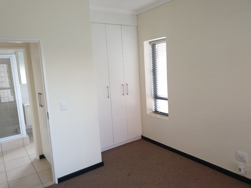 1 BEDROOM APARTMENT FOR SALE IN LONE HILL - Photo 8
