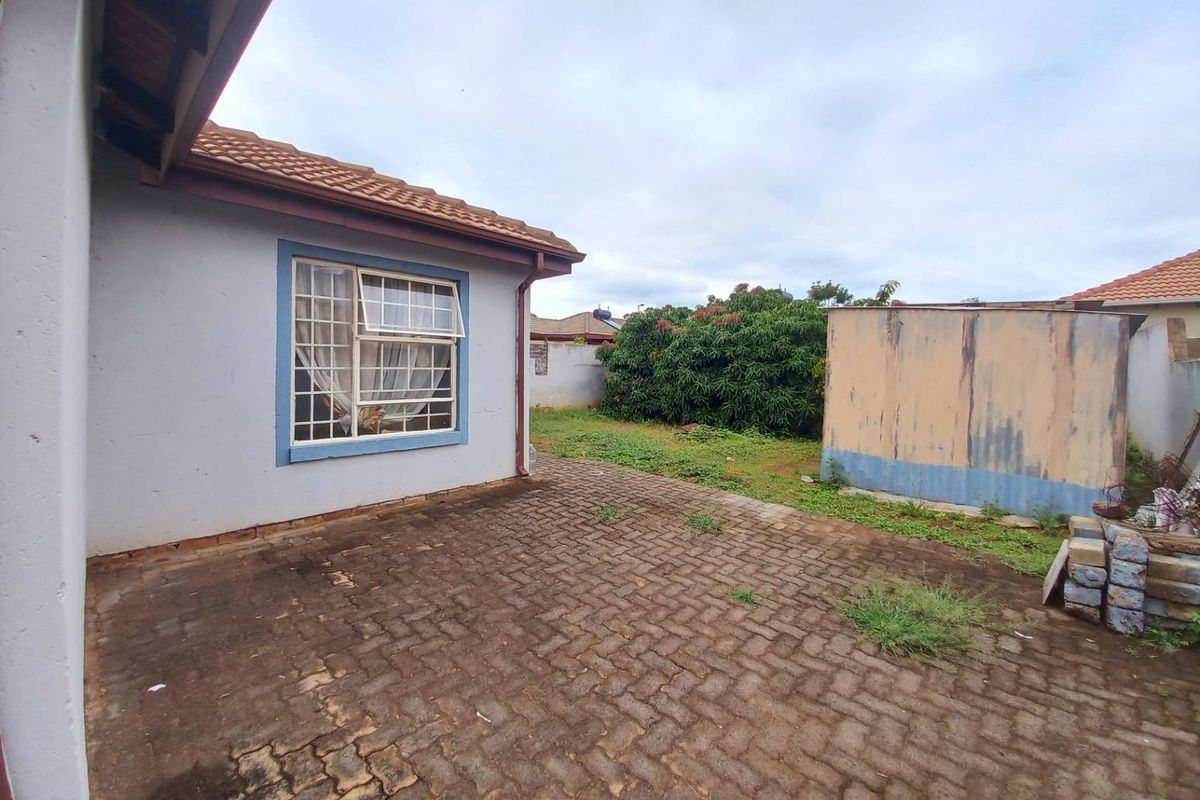 Two Bedrooms house for sale in Kirkney - Photo 2