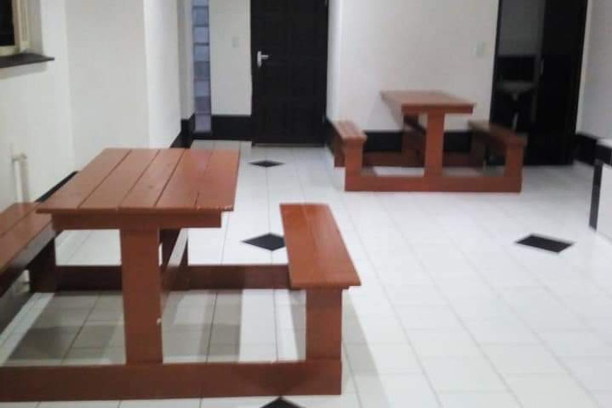 Family House with 3 Flats for Sale, Swakopmund Tamariskia - Photo 4