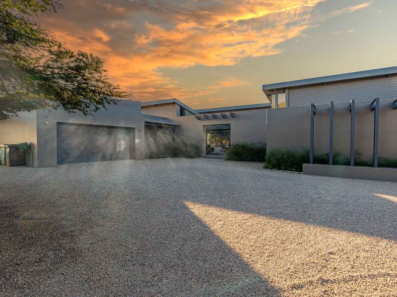 Family Retreat in Monaghan Farms - Photo 5