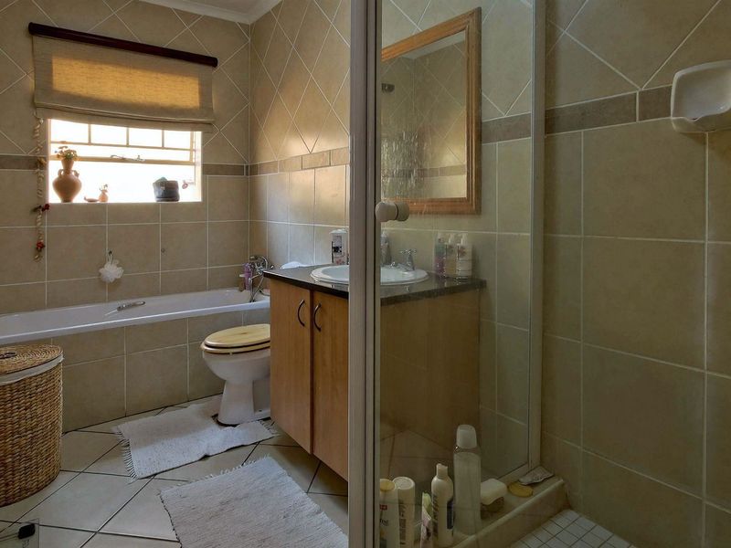 Ask Me How You Can Save - Photo 8