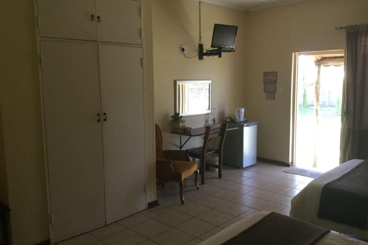 FOR SALE | PRICE REDUCED | KATIMA MULILO LODGE - Photo 2