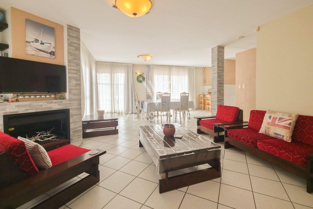 Lock-Up-and-Go Sectional Title in the Heart of Town - Photo 3