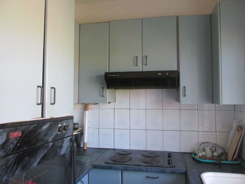 BEAUTIFUL [2] TWO BEDROOMS 89 SQM APARTMEMT FOR SALE  WITH A GOOD VIEW IN SUNNYSIDE PRETORIA - Photo 9