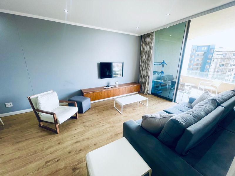 2 Bedroom Apartment in Morningside - Photo 3