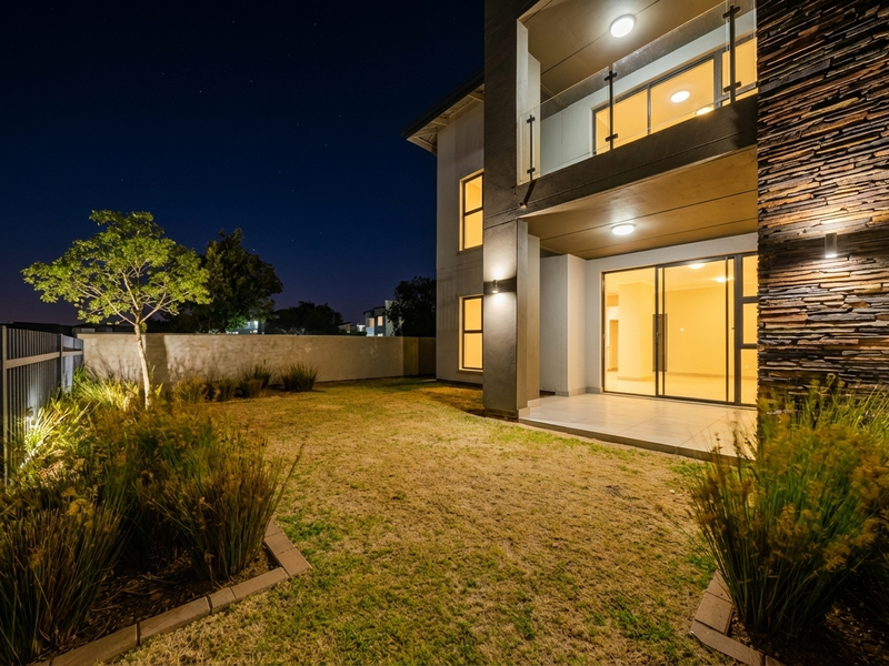 Step Out, Not Up | Ground-Floor Living in Haymarket - Photo 4