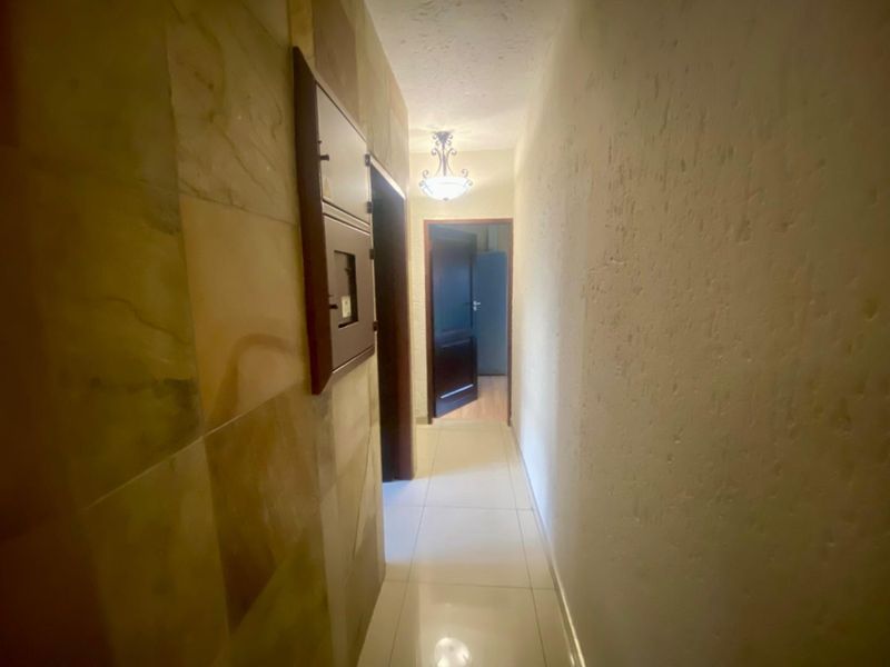 Elegant Ground-Floor Unit with Private Garden in Sought-After Complex - Photo 10