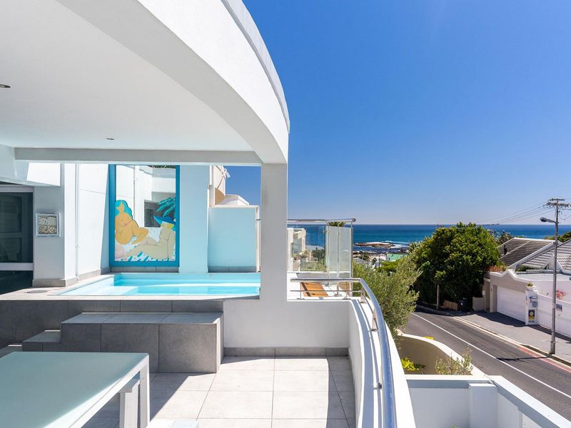 200 Metres from the Beach - Photo 2