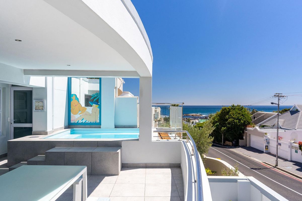 200 Metres from the Beach - Photo 2