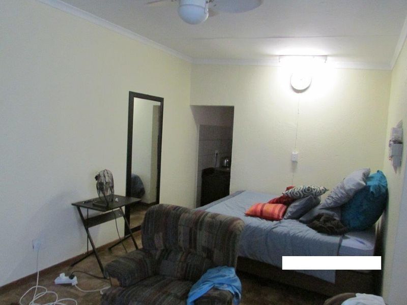 BACHELOR FLAT TO RENT IN GEZINA - Photo 5