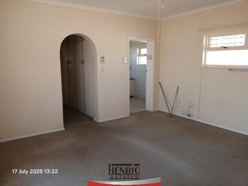 Renovator's dream in Hermes, Walvis Bay, for Sale - Photo 8