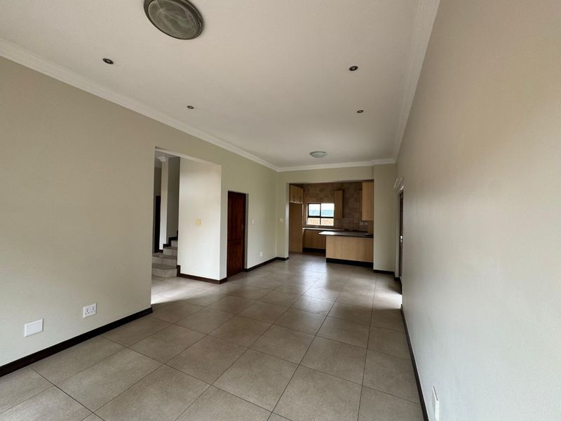 3 Bedroom Houses For Sale in Thatchfield, Centurion - Photo 5