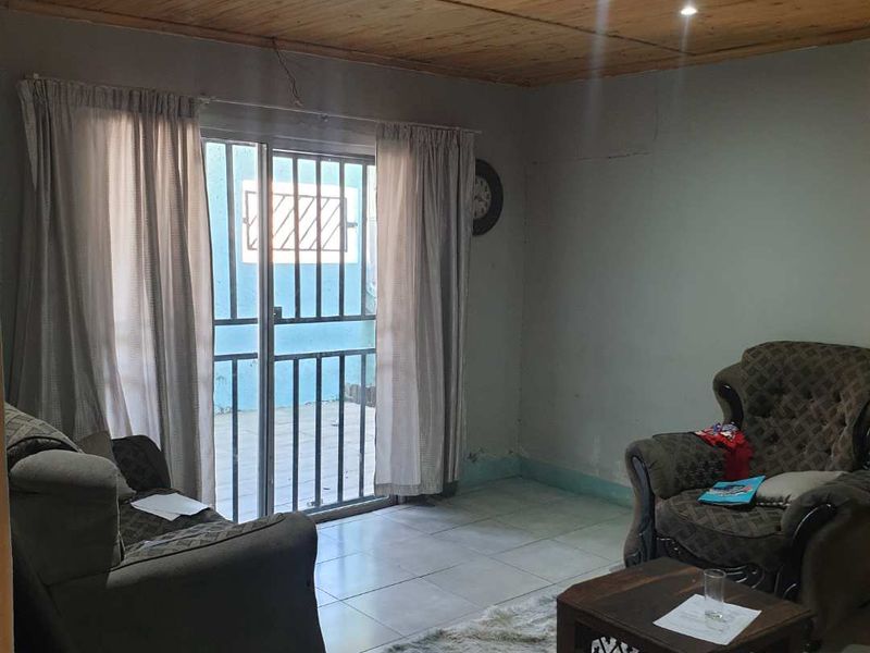 Price Reduce: Family Home in Prime Location - Photo 4