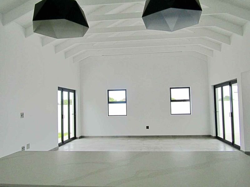 Nearly complete and looking for its owner - Photo 3