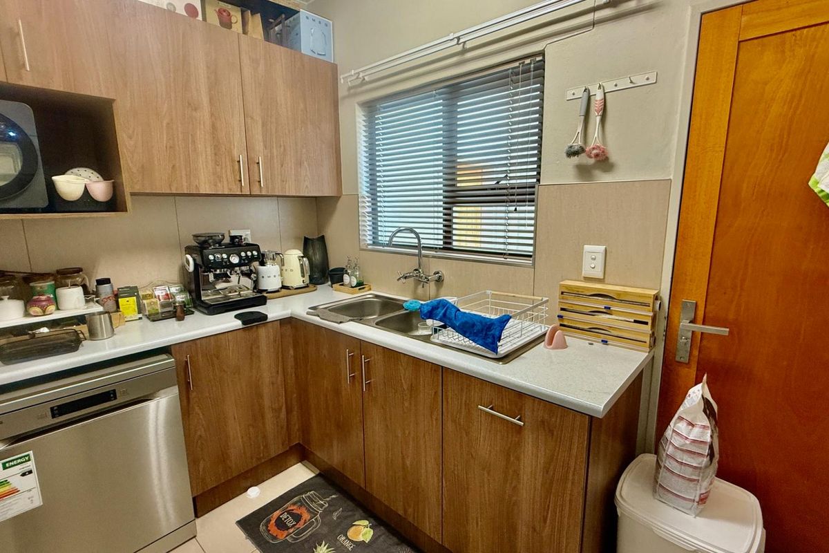 AVIS - VIEW - NS2 300 000 - CC REG - Photo 3