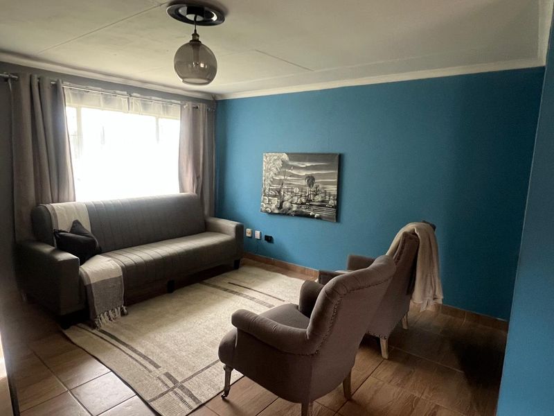 3 Bedroom house in Elandspark - Photo 7