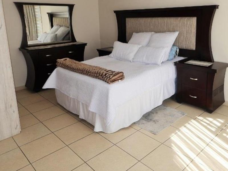 Grand property for sale. - Photo 7