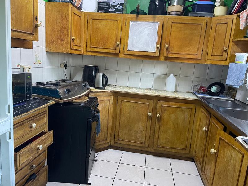 2 Bedroom Apartment for Sale in Windsor East - Photo 9
