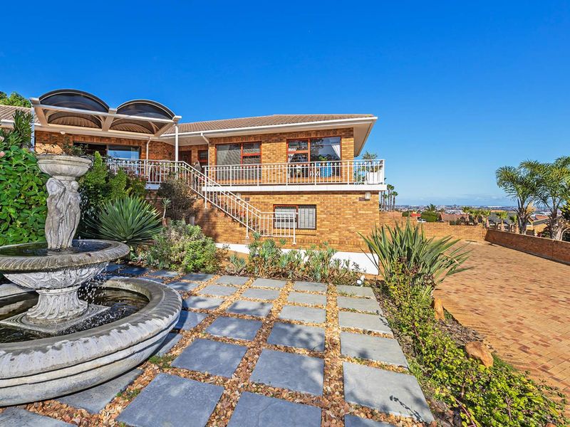 Elevated Luxury Living in Plattekloof - Photo 2