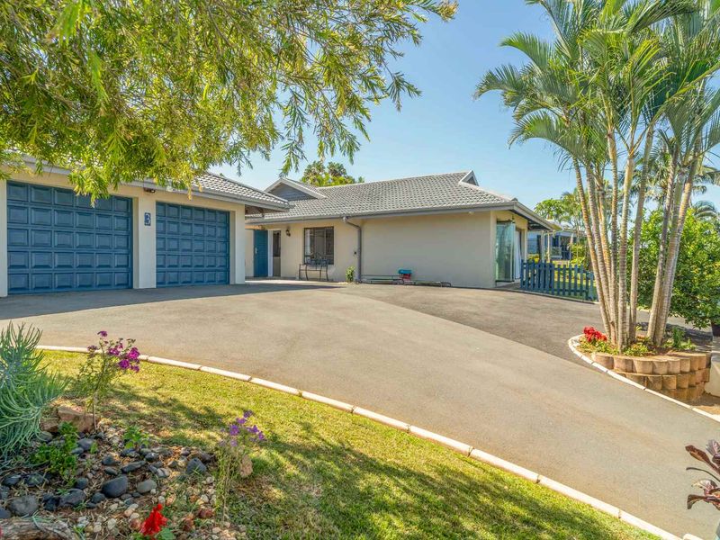 Immaculate, renovated home on pancake flat land with magnificent ocean views! - Photo 9