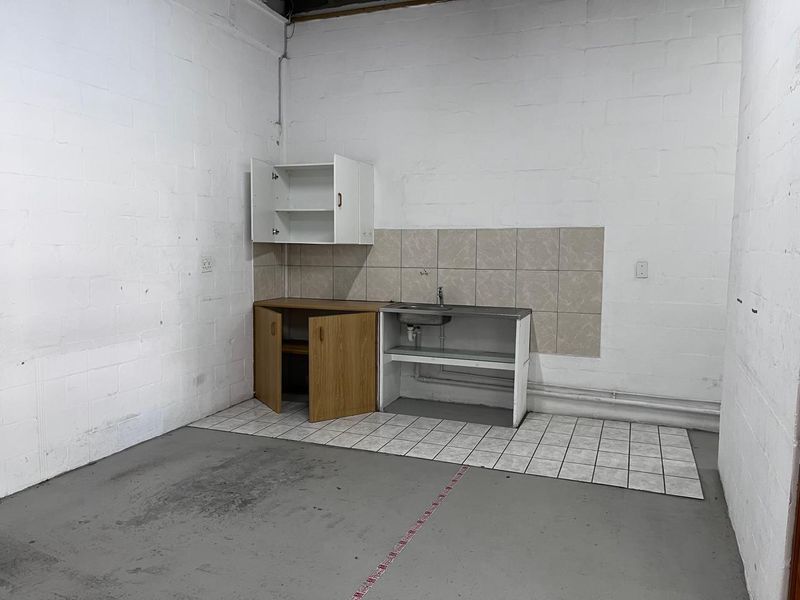 Secure Business Park: Ideal Light Industrial Units Available - Photo 10