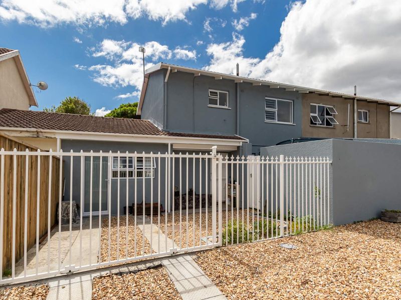 4-Bedroom Maisonette for Sale in the Heart of Sun Valley - Photo 2